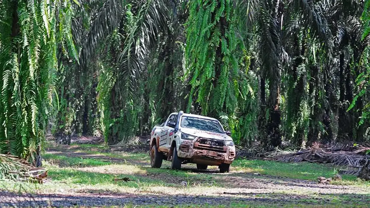 Ajang Rally Adventure Gabungkan Mobil & Motor dalam Satu Trek