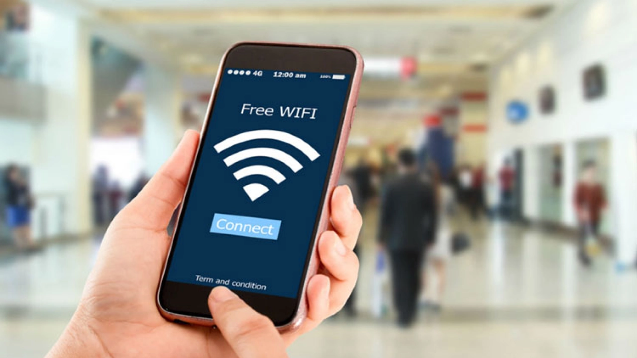 Aman dari Ancaman Siber: 7 Cara Cerdas Gunakan Wi‑Fi Publik