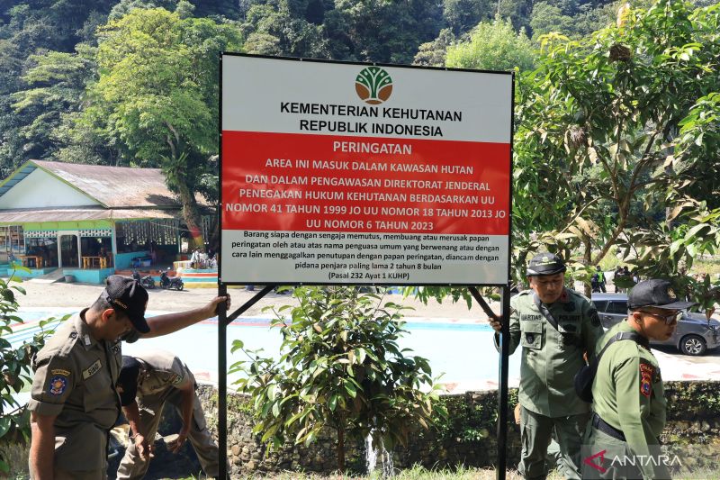 Gubernur Serukan Warga Hentikan Pembangunan di TWA