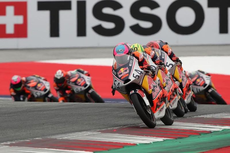 Brian Uriarte Menangi Rookies Cup 2025, Veda Pratama DNF