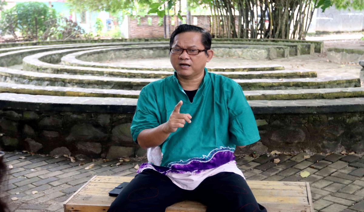 Gol A Gong Sarankan Karya Sastra Wajib Dibaca di Sekolah