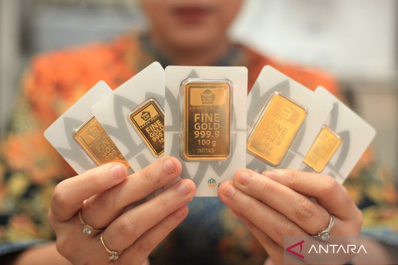 Harga Emas Antam Sabtu Ini Naik Menjadi Rp2,413 Juta Per Gram