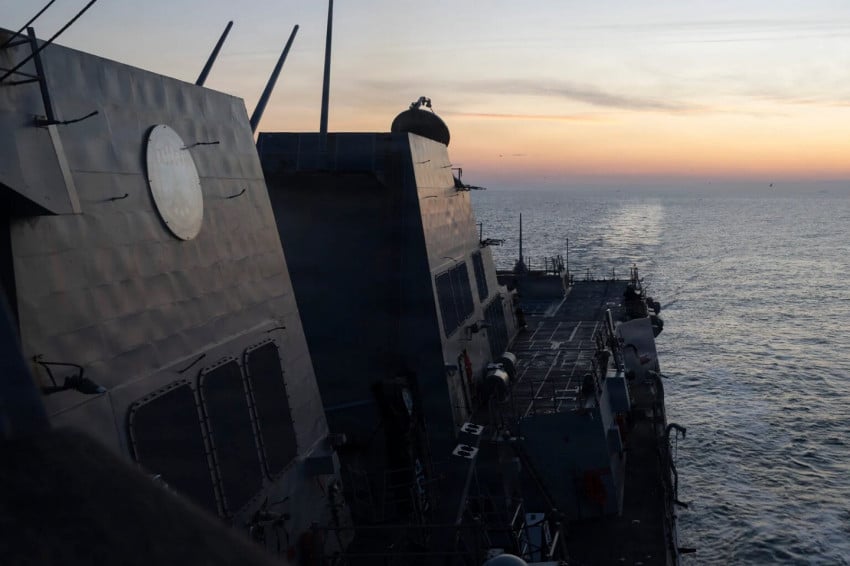 AS Kirim Delbert D Black untuk Bergabung dengan Kapal Induk Lincoln