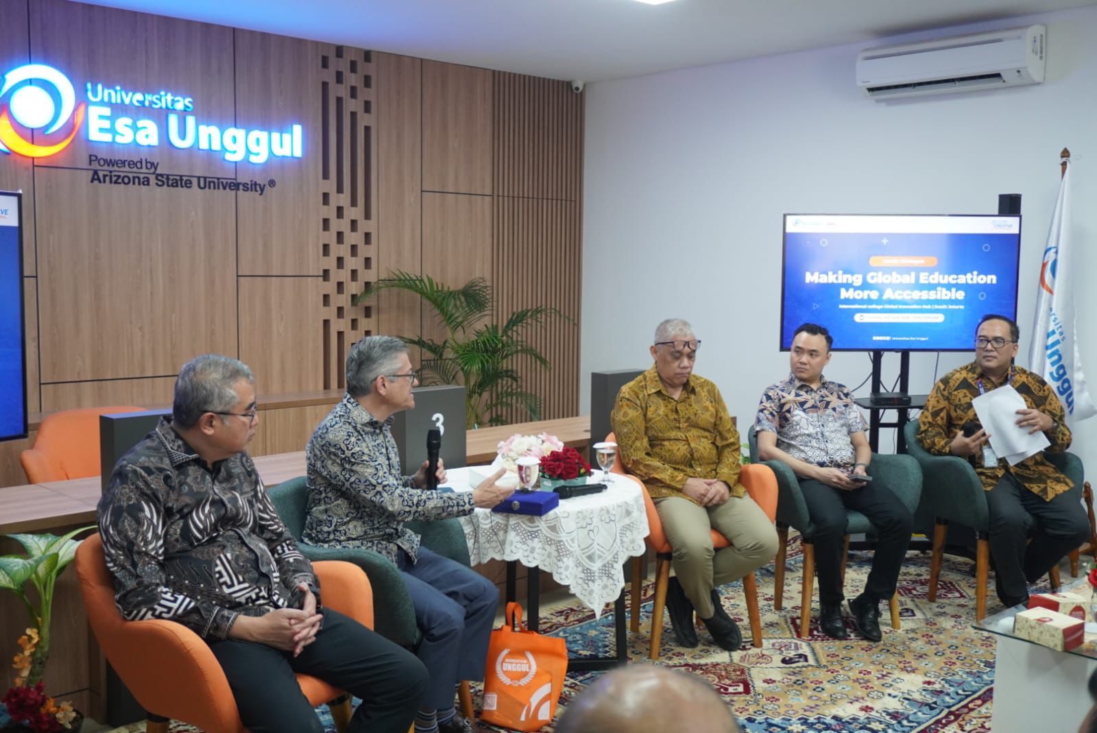 Sistem Pendidikan Terpopuler AS Siapkan Lulusan Siap Kerja
