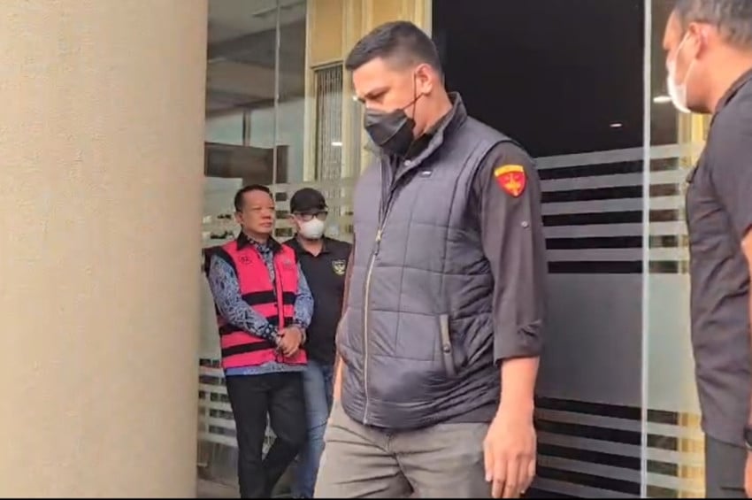 Febrie Adriansyah Bungkam Usai Diperiksa 7 Jam oleh Kejagung